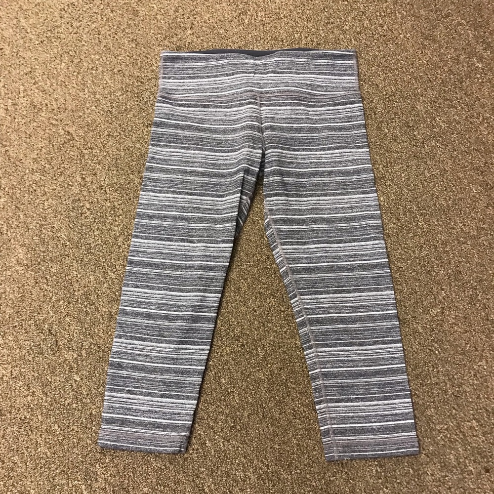 SOLD!!!!!Lululemon Coal Strata Stripe CSS